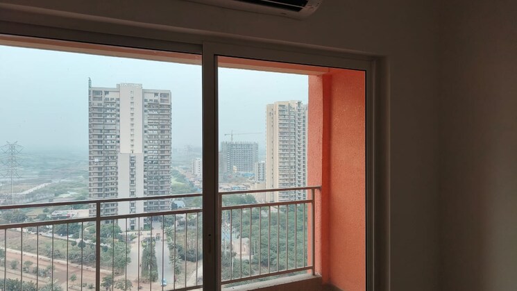 Balcony, shapoorji-pallonji-joyville-gurgaon 3 Bedroom 1852 Sq.Ft. Apartment In Sector 102 Gurgaon 7870056