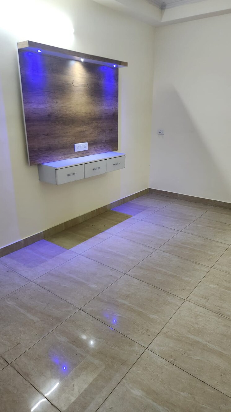 Room, mahagun-mywoods 3 Bedroom 1370 Sq.Ft. Apartment In Sector 16c Greater Noida Greater Noida 7870302