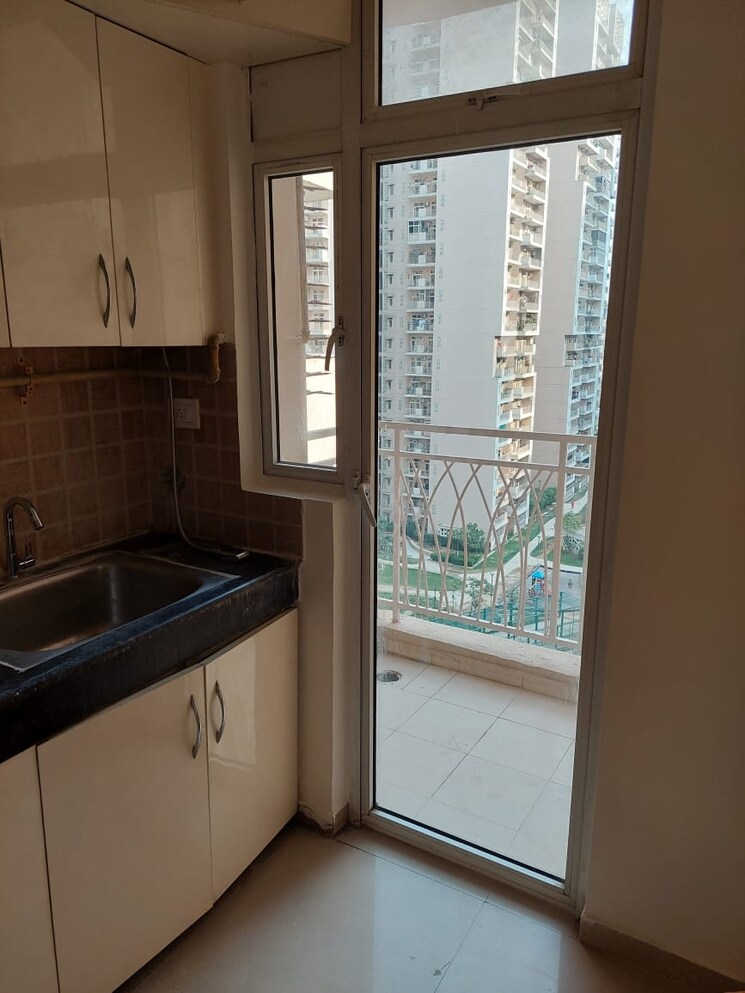 Master Bedroom, mahagun-mywoods 3 Bedroom 1370 Sq.Ft. Apartment In Sector 16c Greater Noida Greater Noida 7870302