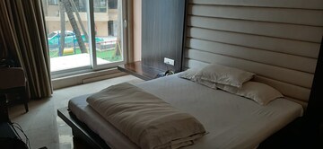 Bedroom in 3 BHK Apartment at Oberoi Beach House, Juhu – for Rent