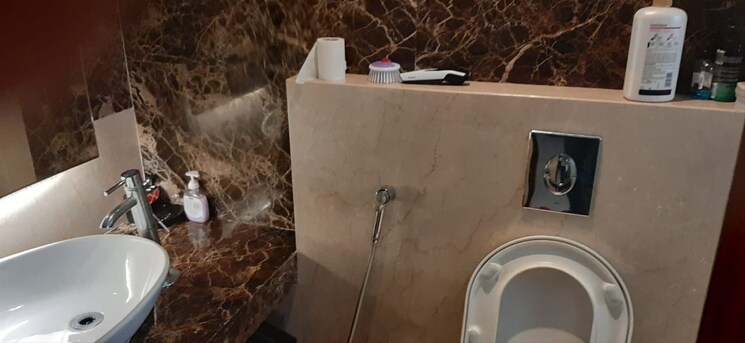 Bathroom, oberoi-beach-house 3 Bedroom 2000 Sq.Ft. Apartment In Juhu Mumbai 7870390