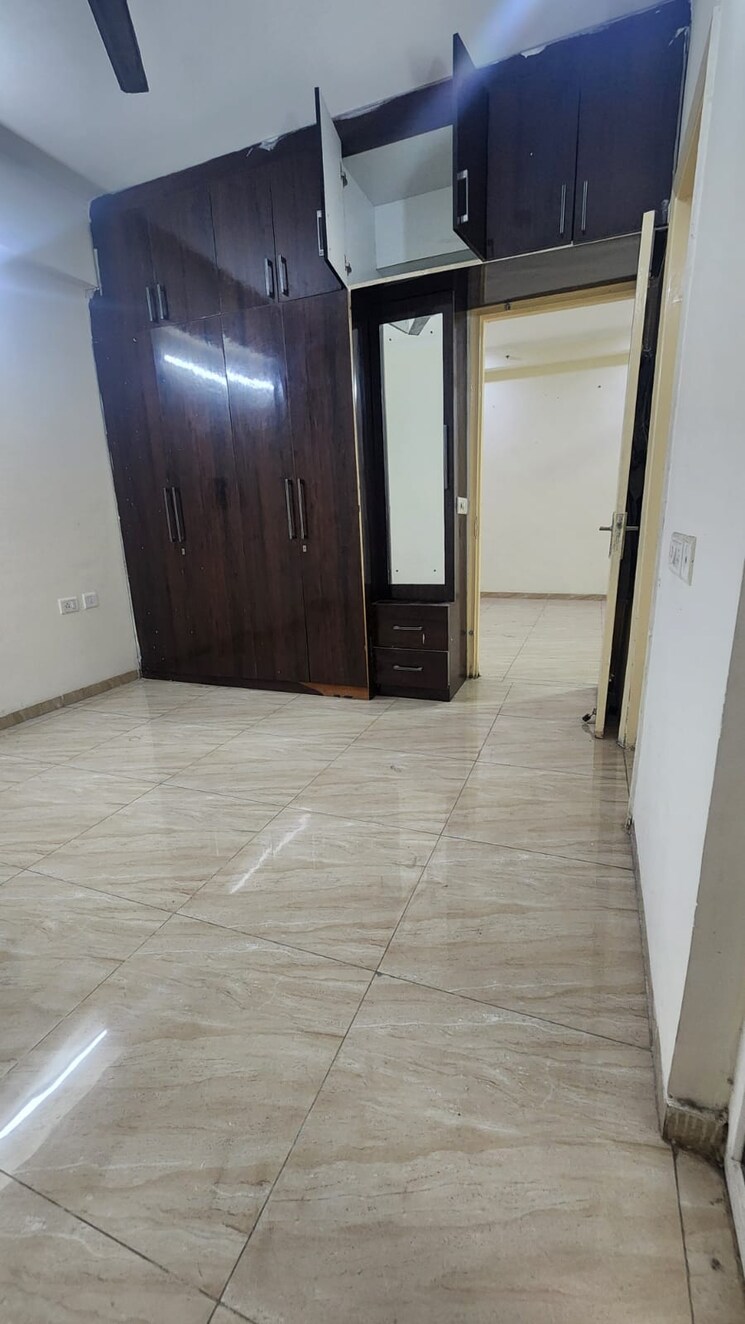 Room, mahagun-mywoods 4 Bedroom 1810 Sq.Ft. Apartment In Sector 16c Greater Noida Greater Noida 7870392