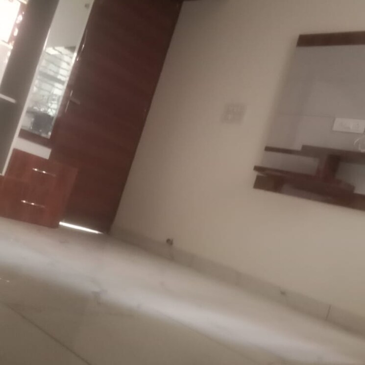 Room, ambala highway 5 Bedroom 142 Sq.Yd. Independent House In Ambala Highway Zirakpur 7870415