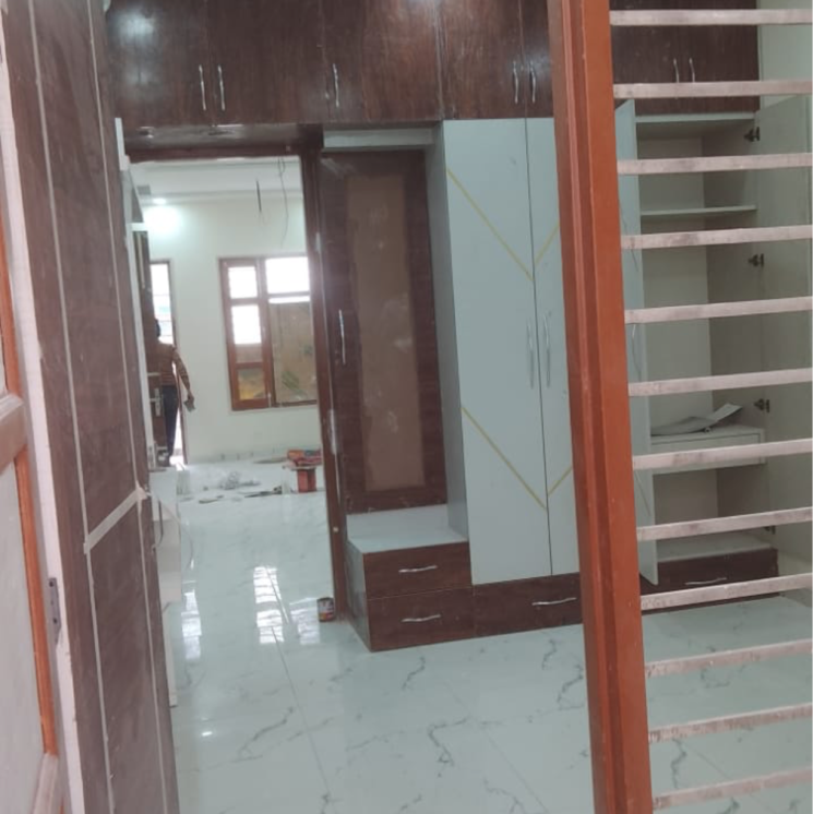 Room, ambala highway 5 Bedroom 142 Sq.Yd. Independent House In Ambala Highway Zirakpur 7870415