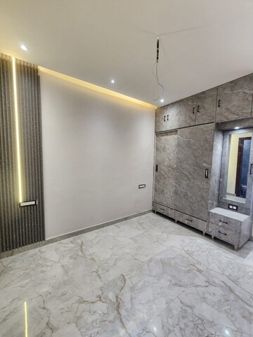 Room in 3 BHK Apartment at Greater Mohali – for Sale