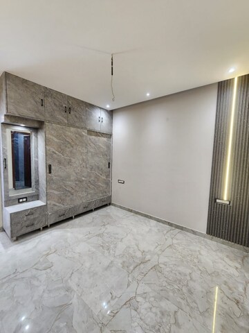 Room in 3 BHK Apartment at Greater Mohali – for Sale