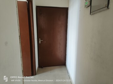 Furnished Amenities in 2 BHK Apartment at Mahagun Mywoods, Sector 16c Greater Noida – for Sale