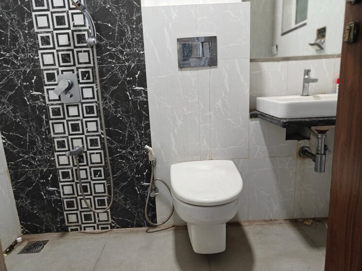 Bathroom, lalani-velentine-apartments-ii 1 Bedroom 405 Sq.Ft. Apartment In Goregaon East Mumbai 7870487
