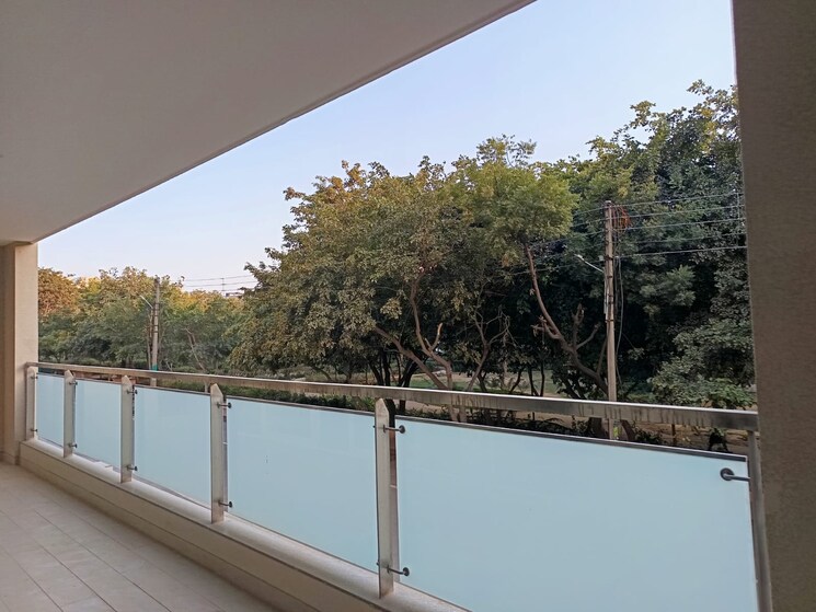 Balcony, dlf-city-phase-v 4 Bedroom 4500 Sq.Ft. Builder Floor In Dlf Phase V Gurgaon 7870545