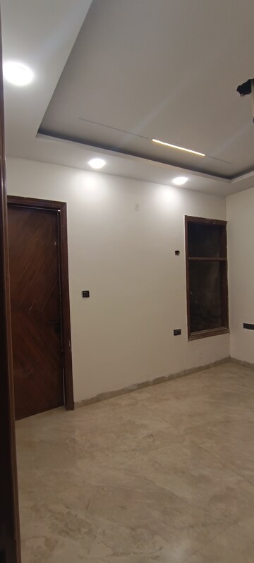 Master Bedroom in 4 BHK Builder Floor at Sector 85 – for Sale
