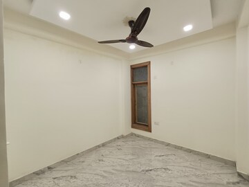 Room in 3 BHK Builder Floor at Panchsheel Vihar – for Sale