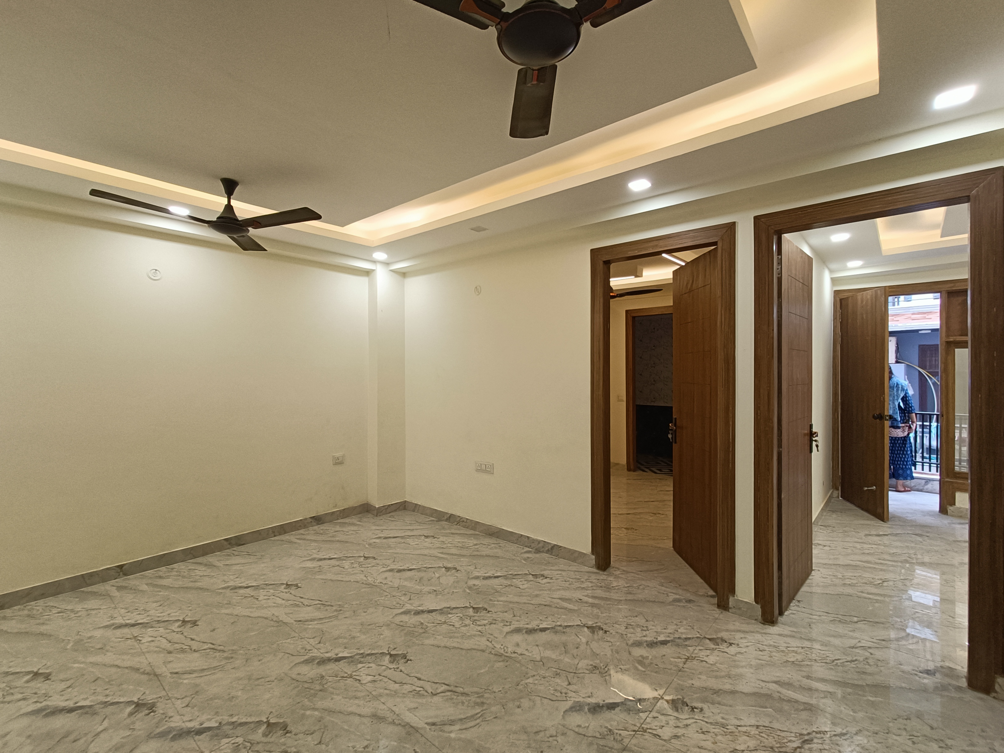 3 BHK Builder Floor For Sale in Panchsheel Vihar South de