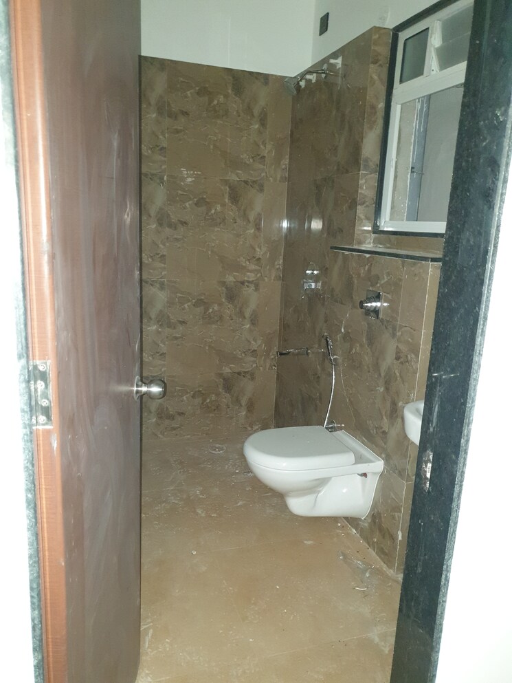 Bathroom, vtp-leonara 2 Bedroom 806 Sq.Ft. Apartment In Mahalunge Pune 7870566
