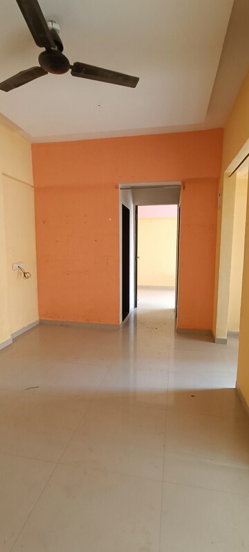 Room in 1 BHK Apartment at KM Narmada Mohan, Naigaon East – for Rent