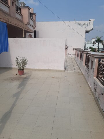 Balcony in 5 BHK Villa at Eldeco Udyan II, Raebareli Road – for Sale