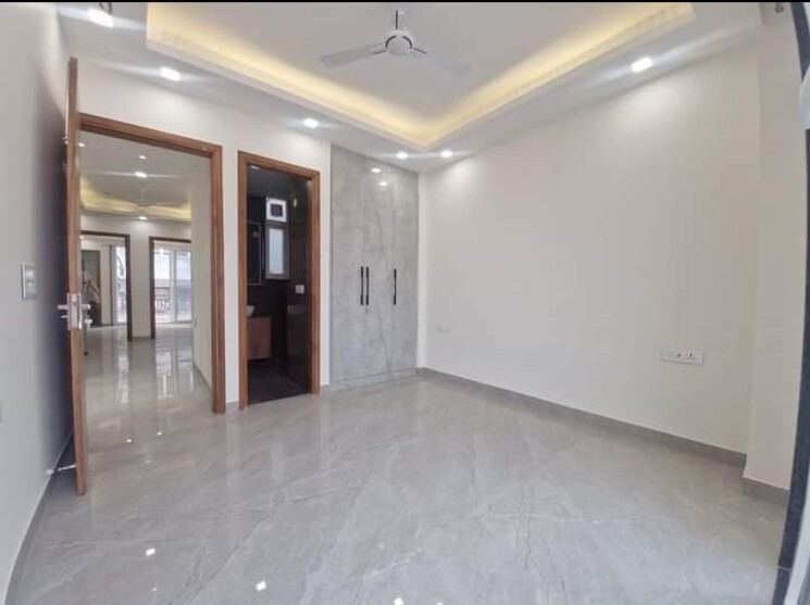 Room, sector 52 3 Bedroom 263 Sq.Yd. Builder Floor In Sector 52 Gurgaon 7870810