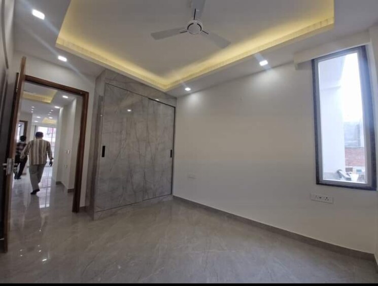 Room, sector 52 3 Bedroom 263 Sq.Yd. Builder Floor In Sector 52 Gurgaon 7870810