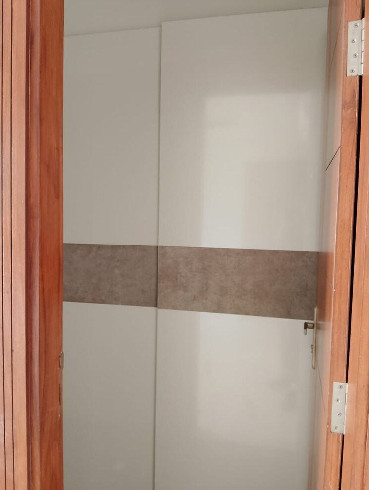 undefined, sector 52 3 Bedroom 263 Sq.Yd. Builder Floor In Sector 52 Gurgaon 7870810