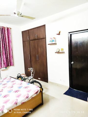 Bedroom in 3.5 BHK Apartment at Omaxe Heights Gomti Nagar, Gomti Nagar – for Sale
