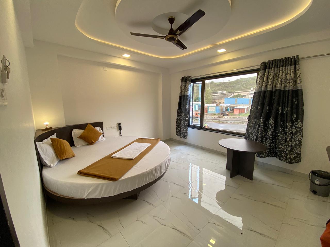 5 BHK + Pooja Room,Servant Room,Study Room,Extra Room Villa For Sale in Karan Bharti