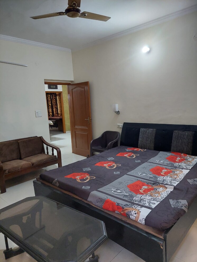 Bedroom, nk-savitry-enclave 3 Bedroom 1690 Sq.Ft. Apartment In Vip Road Zirakpur 7870901
