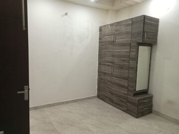 Room in 2 BHK Builder Floor at Vasundhara Sector 3 – for Sale