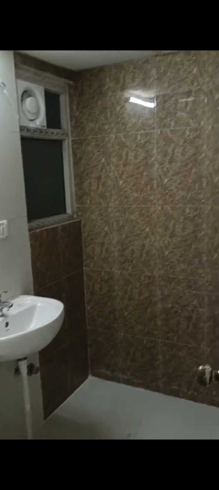 Bathroom, antriksh-golf-link 2 Bedroom 985 Sq.Ft. Apartment In Sector 1 Greater Noida Greater Noida 7871038