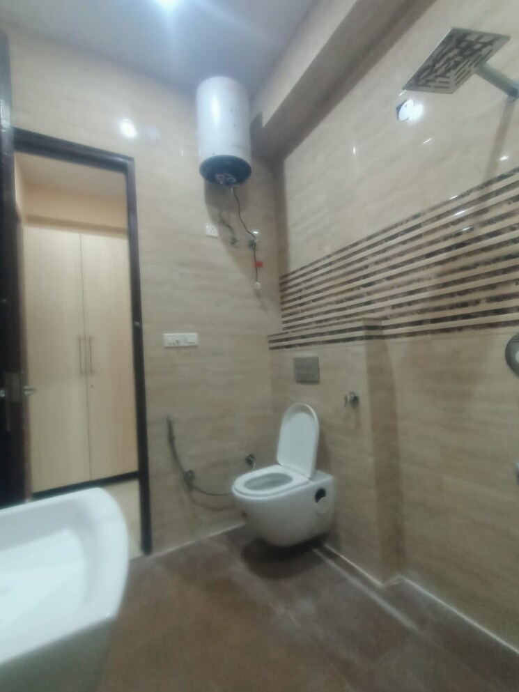 Bathroom, ireo-city-plots 3 Bedroom 3000 Sq.Ft. Apartment In Sector 60 Gurgaon 7871085