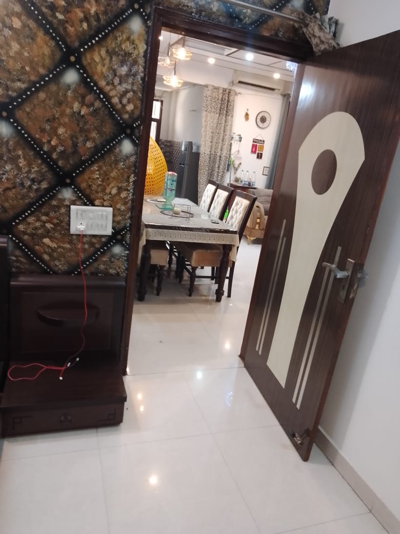 3 BHK Builder Floor For Sale in Vasundhara Sector 5