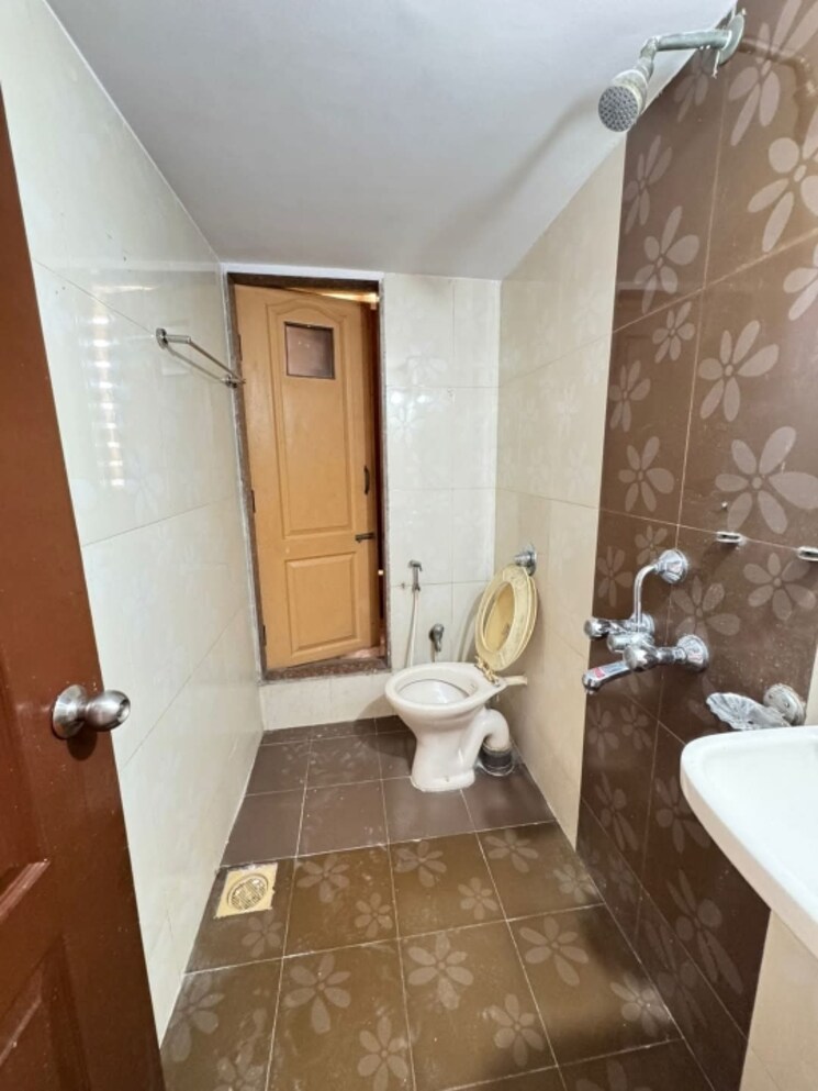 Bathroom, calista 3 Bedroom 1455 Sq.Ft. Apartment In Pushpak Nagar Navi Mumbai 7871244