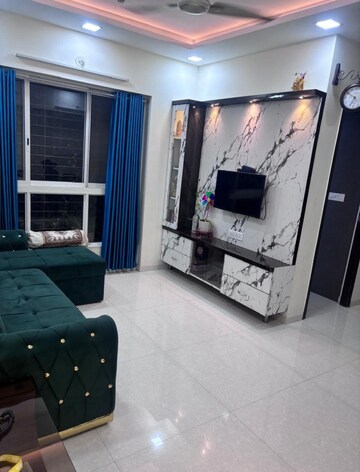 2 BHK Apartment For Rent in Lodha Amara, Kolshet Road