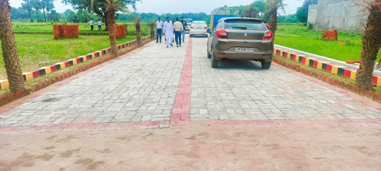 Plot For Sale in Raebareli Road