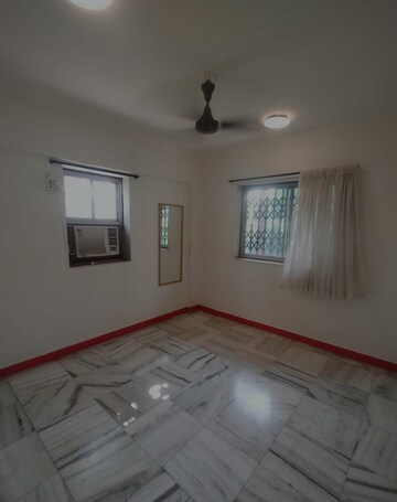 Bedroom in 2 BHK Apartment at Andheri West – for Rent