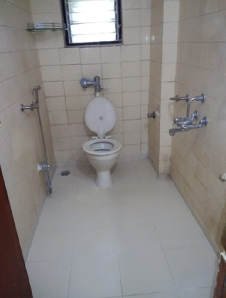 Bathroom, vikash-complex-chs 2 Bedroom 950 Sq.Ft. Apartment In Majiwada Thane 7871516