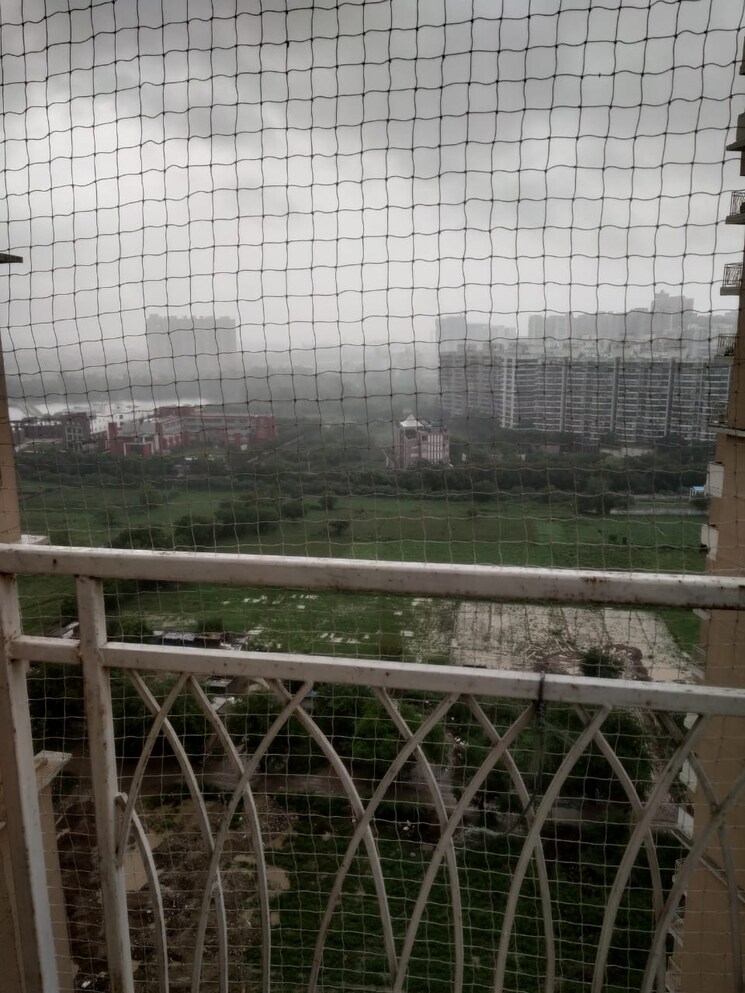 Balcony, mahagun-mywoods-iii 2.5 Bedroom 1125 Sq.Ft. Apartment In Sector 16c Greater Noida Greater Noida 7871532