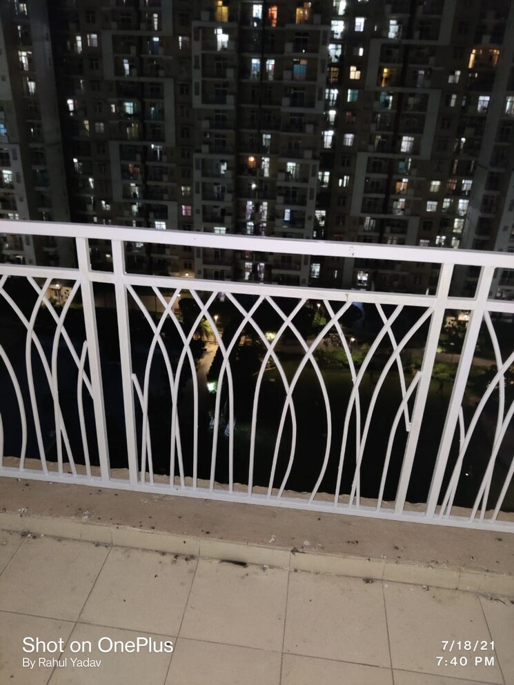 Balcony, mahagun-mywoods-ii 2.5 Bedroom 1190 Sq.Ft. Apartment In Sector 16c Greater Noida Greater Noida 7871590