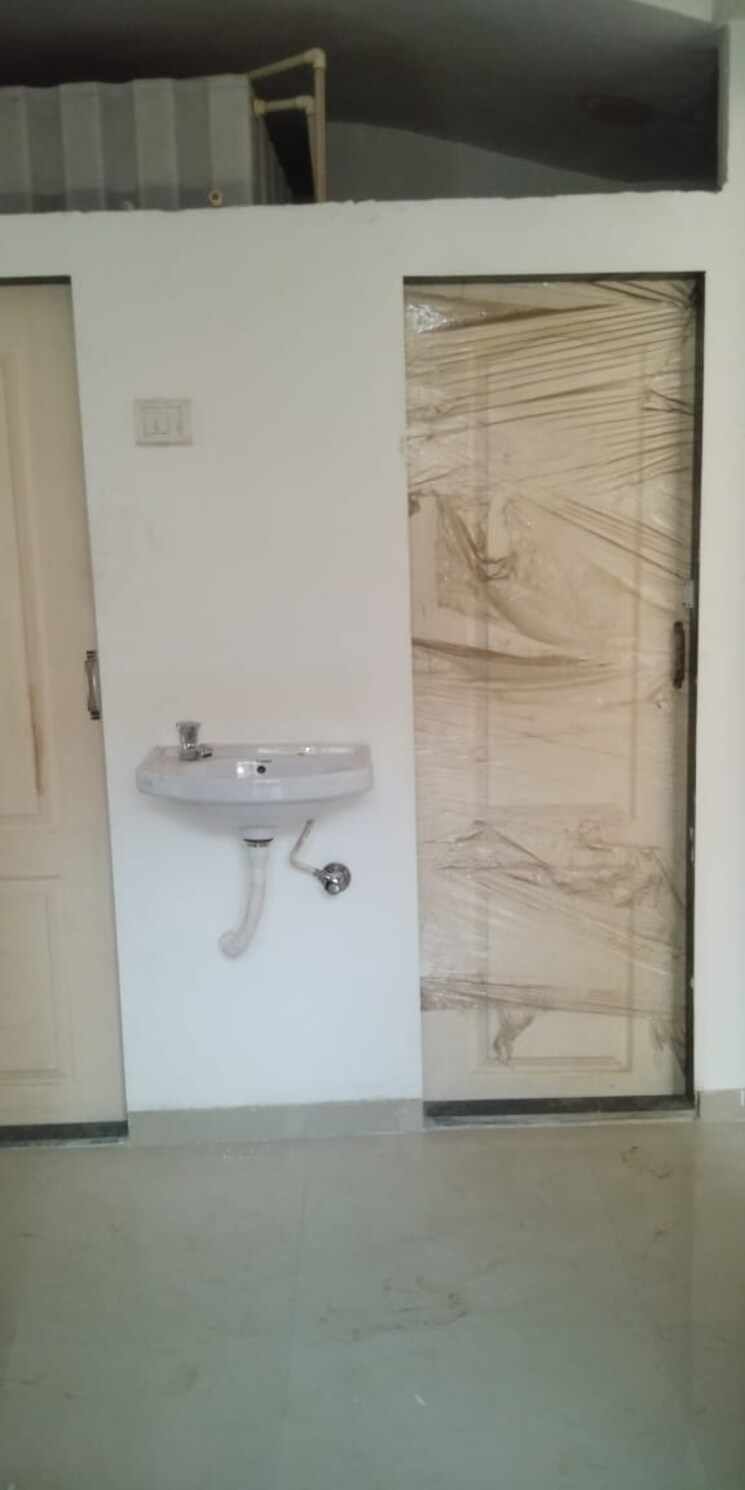 Bathroom, bhamini-sankul 2 Bedroom 900 Sq.Ft. Apartment In Naigaon East Palghar 7871654