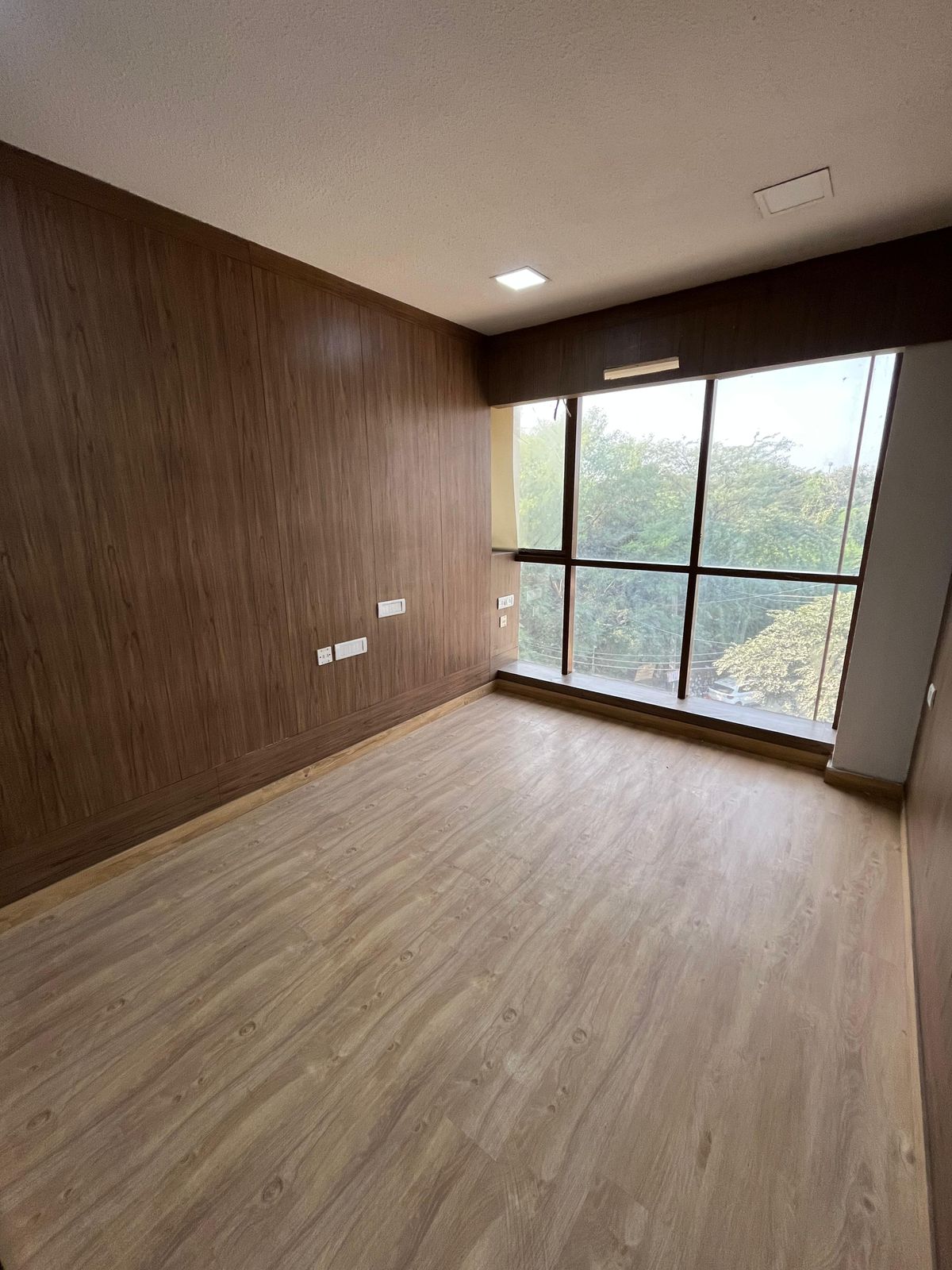 3 BHK Builder Floor For Sale in Laxmi Nagar