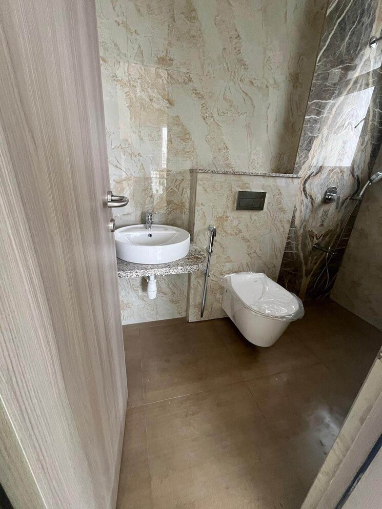Bathroom, viceroy-savana 4 Bedroom 2300 Sq.Ft. Apartment In Kandivali East Mumbai 7832484