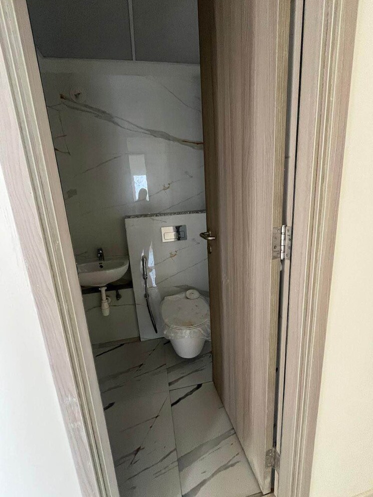Bathroom, viceroy-savana 4 Bedroom 2300 Sq.Ft. Apartment In Kandivali East Mumbai 7832484