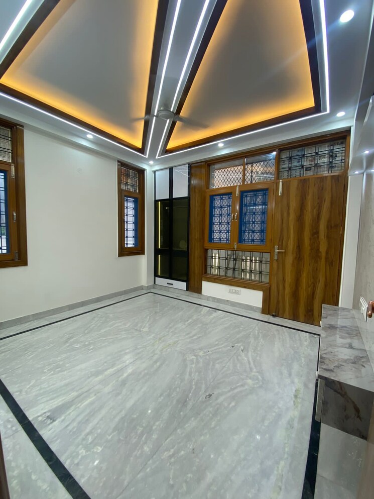 Bedroom, sector 73 2 Bedroom 1120 Sq.Ft. Builder Floor In Sector 73 Noida 7871844