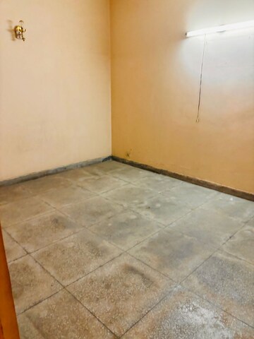Room in 2 BHK Apartment at Ip Extension – for Sale