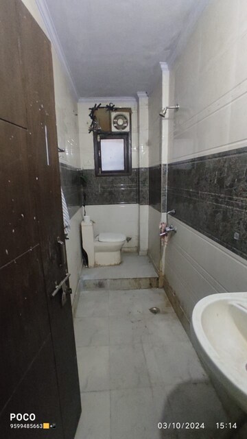 Master Bedroom in 1 BHK Builder Floor at Mehrauli – for Rent