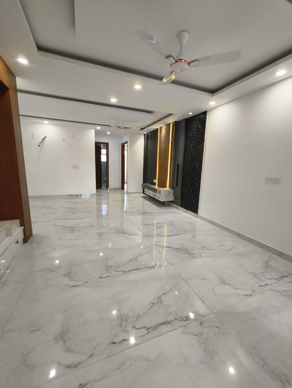 3 BHK + Servant Room Builder Floor For Sale in BPTP Parkland Pride