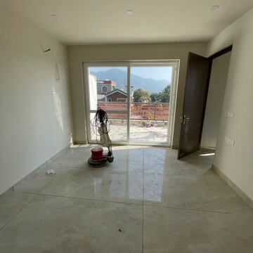 Room in 3 BHK Villa at Sahastradhara Road – for Sale