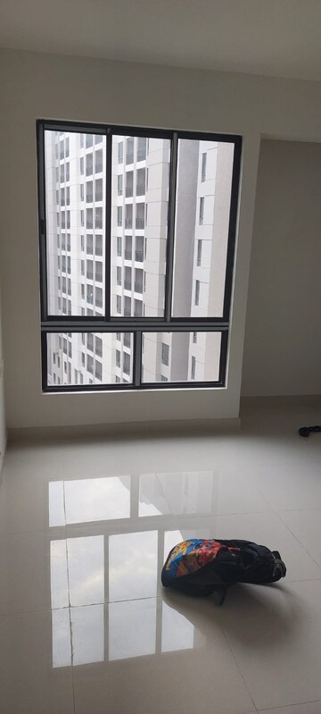 Room in 2 BHK Apartment at PS The 102, Joka – for Sale