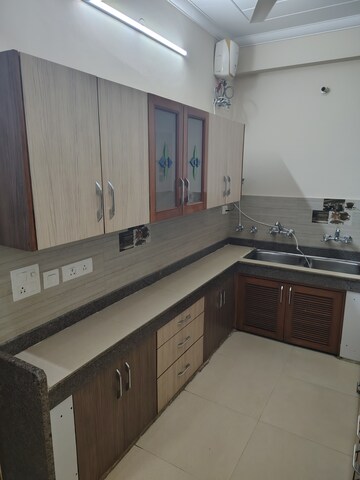 रेसिडेंशियल बिल्डर फ्लोर वर्ग फुट फॉर रेंट इन सेक्टर 38 गुड़गांव  7872572