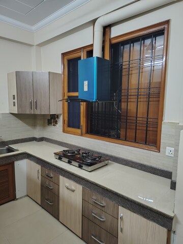 रेसिडेंशियल बिल्डर फ्लोर वर्ग फुट फॉर रेंट इन सेक्टर 38 गुड़गांव  7872572