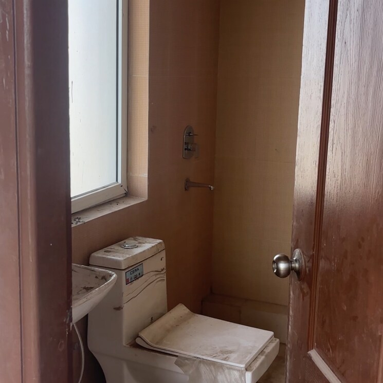 Bathroom, ild-grand 3 Bedroom 1790 Sq.Ft. Apartment In Basai Enclave 1 Gurgaon 7872983