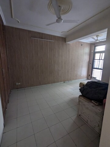Bathroom in 2 BHK Builder Floor at Sector 57 – for Sale